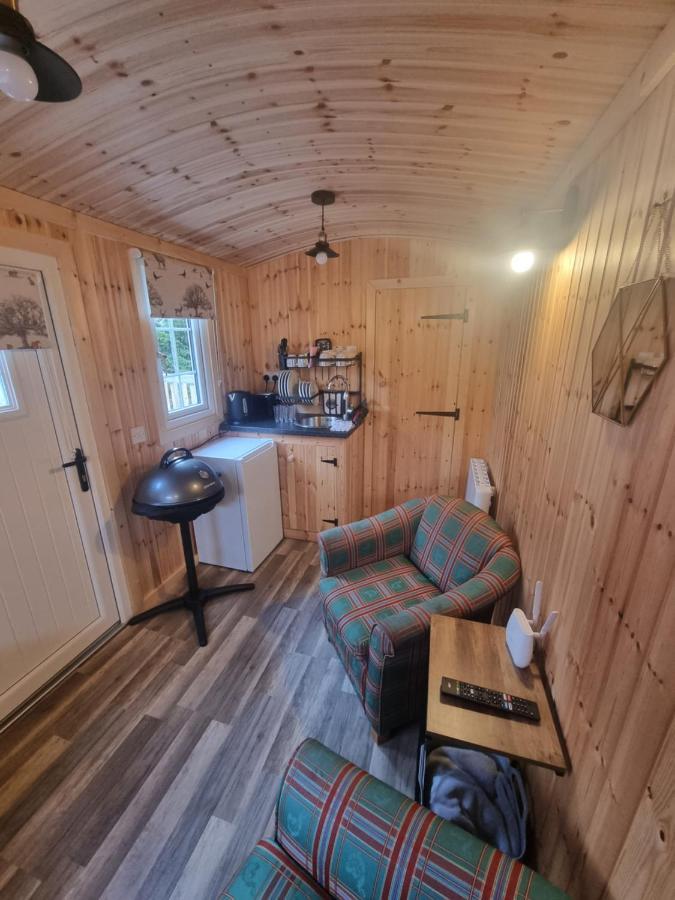 Blair Snug Hut Apartment Kelty Exterior foto