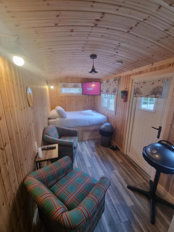 Blair Snug Hut Apartment Kelty Exterior foto