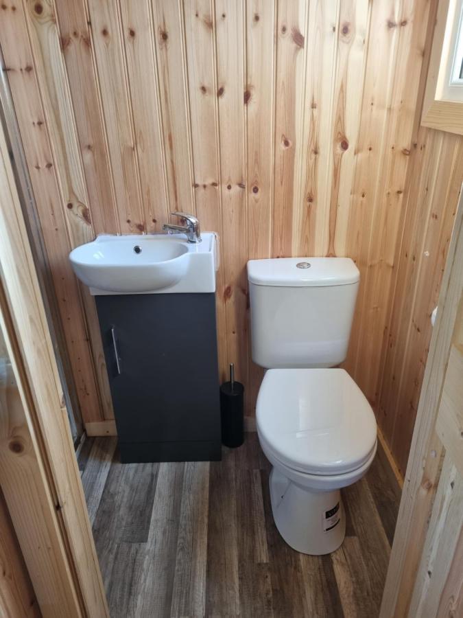 Blair Snug Hut Apartment Kelty Exterior foto