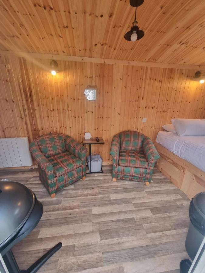 Blair Snug Hut Apartment Kelty Exterior foto